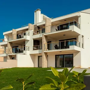 apartments-kudec.primorje-gorskikotar.com/